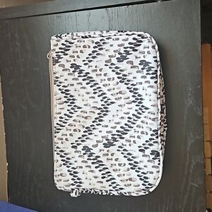 Thirty-one makeup bag